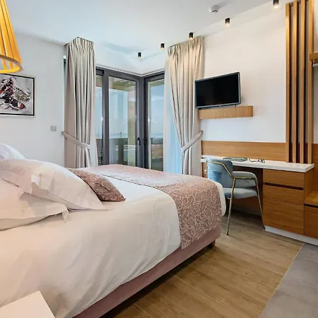 Vilă Exclusive Crete 4 Bedrooms Blue Lavish Interiors Infinity Pool Incredible Sea Views Terrace With Bbq Gym Rethymno *