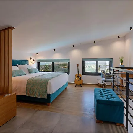 ヴィラ Exclusive Crete 4 Bedrooms Blue Lavish Interiors Infinity Pool Incredible Sea Views Terrace With Bbq Gym Rethymno